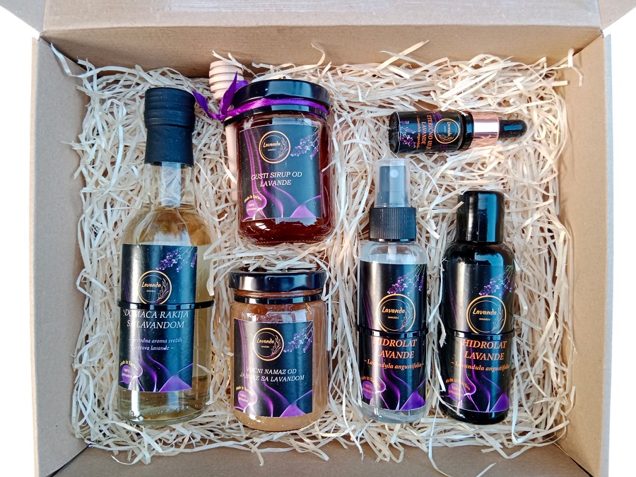 poklon paketi, gift box, poklon setovi, pokloni za slave, pokloni za praznike, domaći proizvodi, korporativni pokloni, pokloni za firme, poslovni pokloni, personalizovani pokloni, proizvedeno u srbiji, tradicionalni poklon paketi, hidrolat, eterično ulje, etarska ulja, prirodna kozmetika