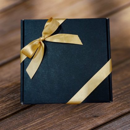 poklon paketi, gift box, poklon setovi, pokloni za slave, pokloni za praznike, domaći proizvodi, korporativni pokloni, pokloni za firme, poslovni pokloni, personalizovani pokloni, proizvedeno u srbiji, tradicionalni poklon paketi,