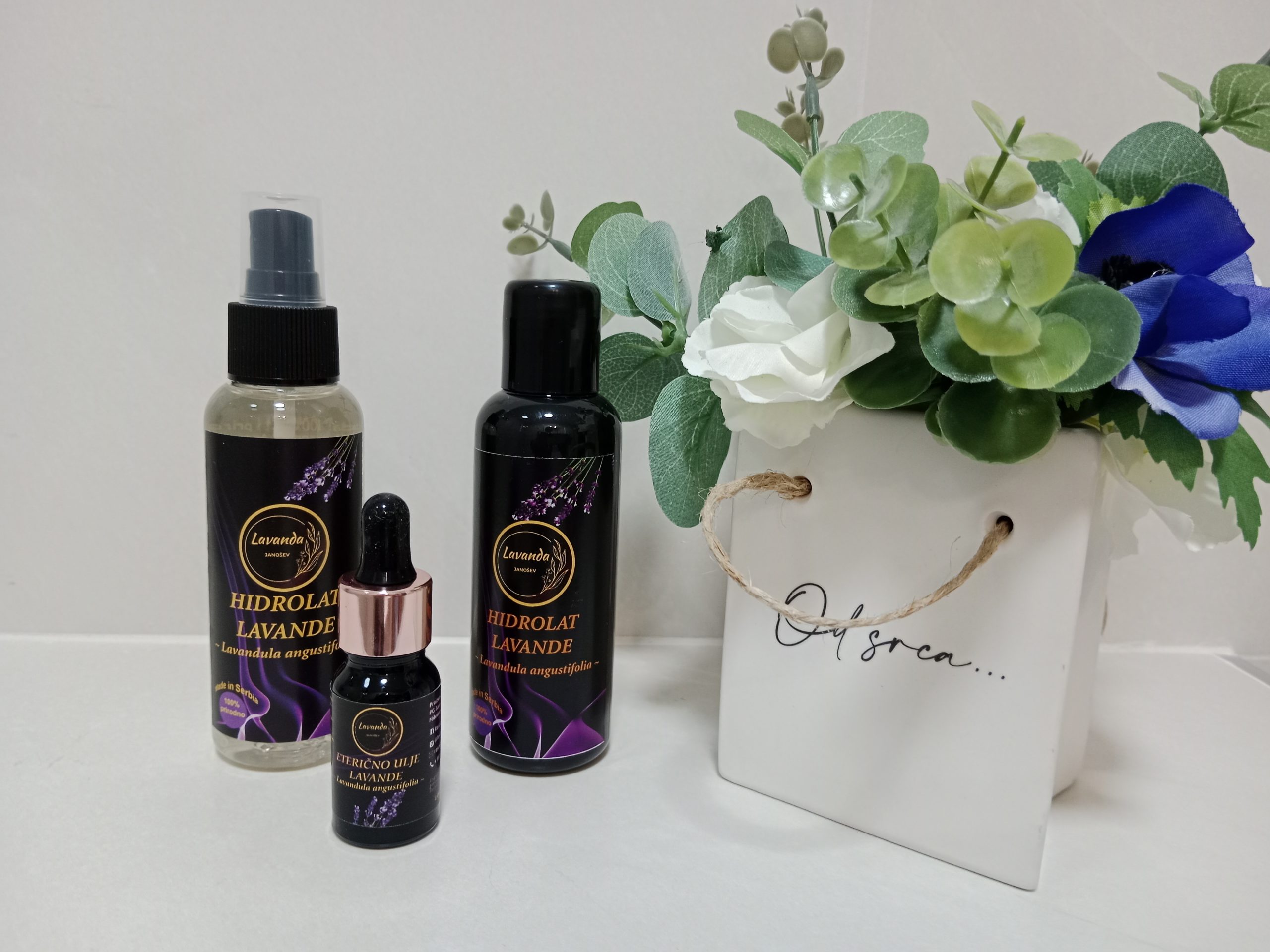 poklon paketi, gift box, poklon setovi, pokloni za slave, pokloni za praznike, domaći proizvodi, korporativni pokloni, pokloni za firme, poslovni pokloni, personalizovani pokloni, proizvedeno u srbiji, tradicionalni poklon paketi, hidrolat, eterično ulje, etarska ulja, prirodna kozmetika